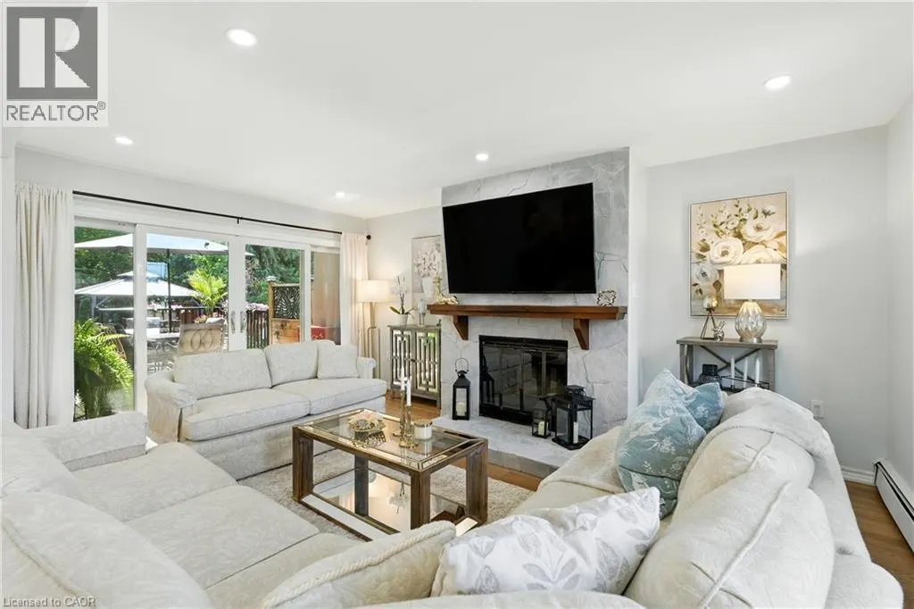 48 BRENTWOOD Drive