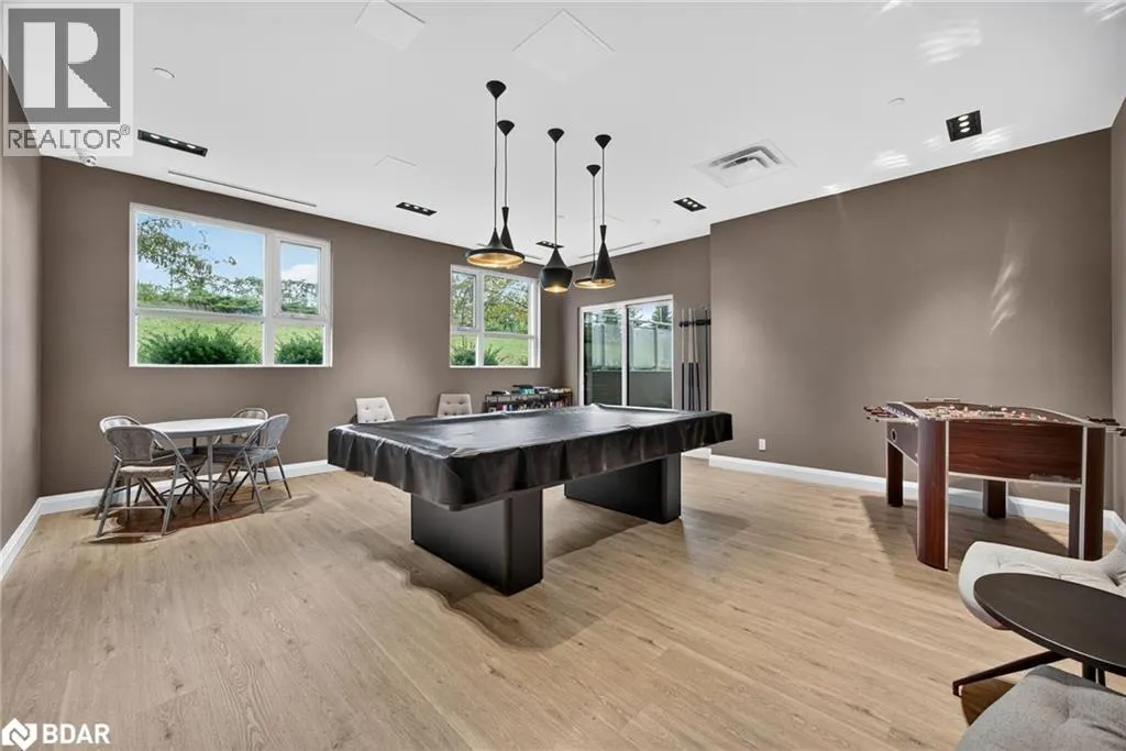 58 LAKESIDE Terrace