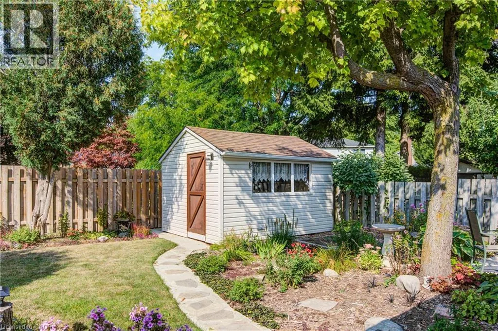 326 SHORT Avenue