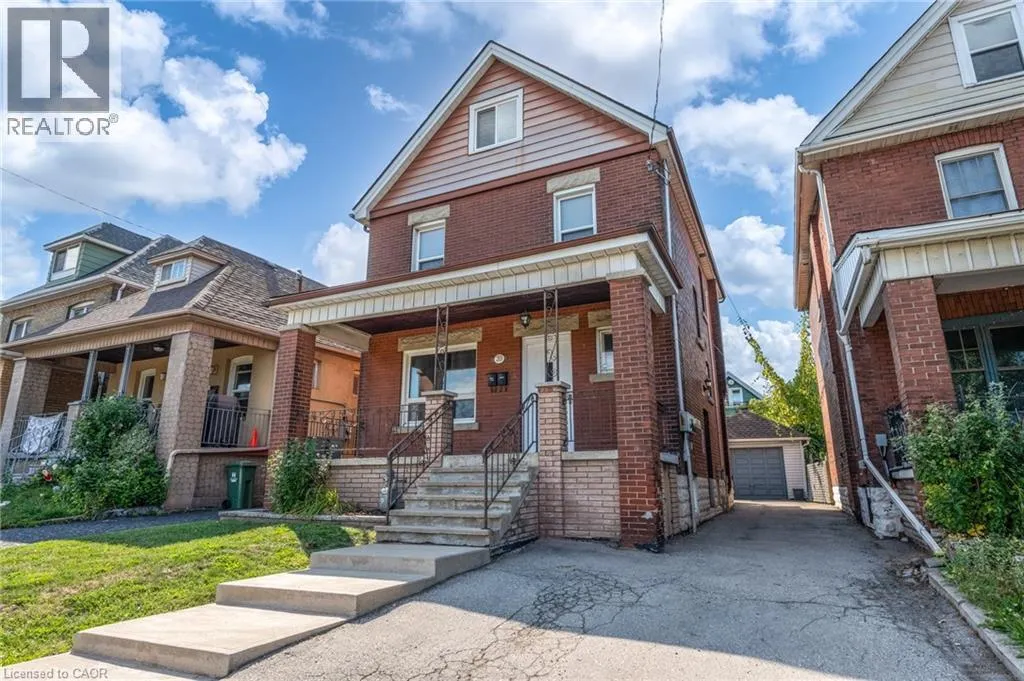 39 CONNAUGHT Avenue N