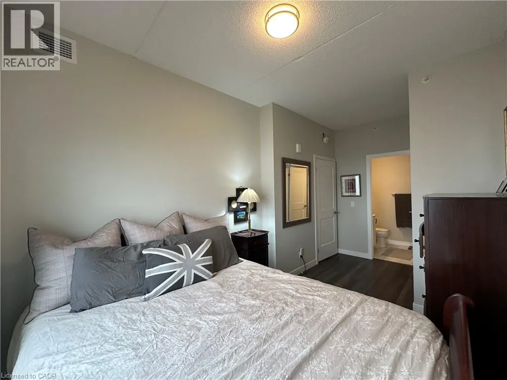 15 QUEEN ST S Street S Unit# 1902, #1902