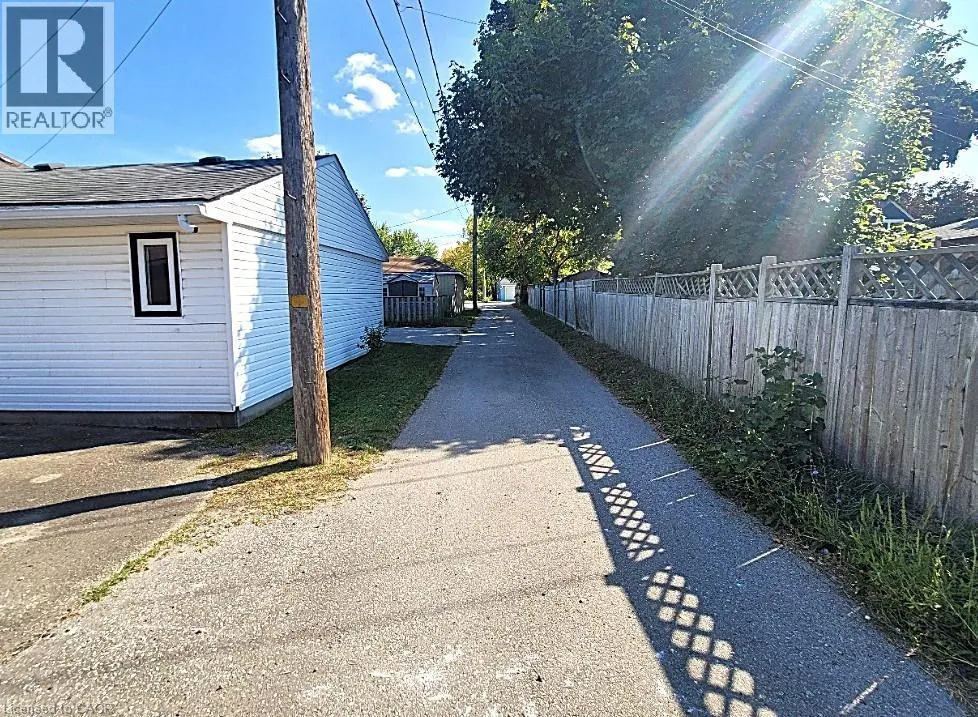 146 WHITLEY Street