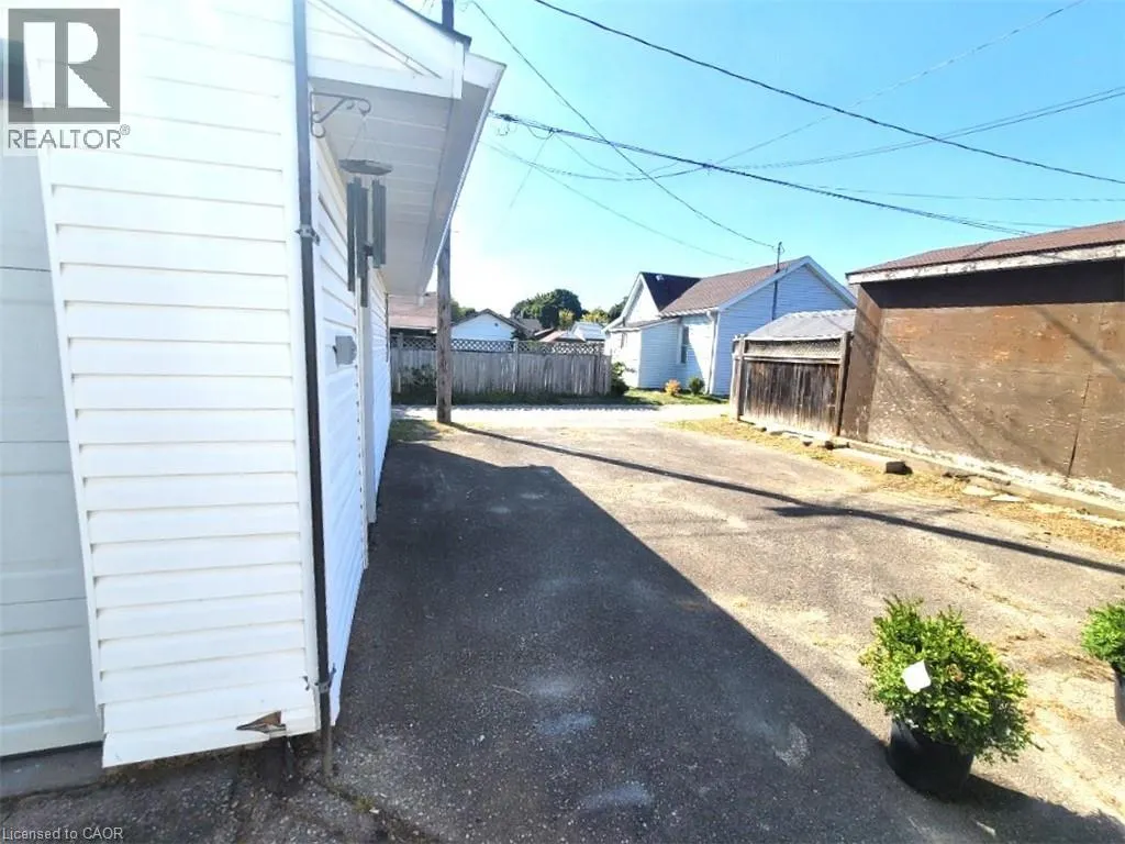 146 WHITLEY Street