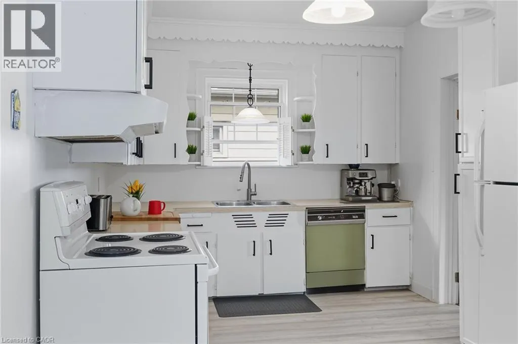 157 EAST 5TH Street