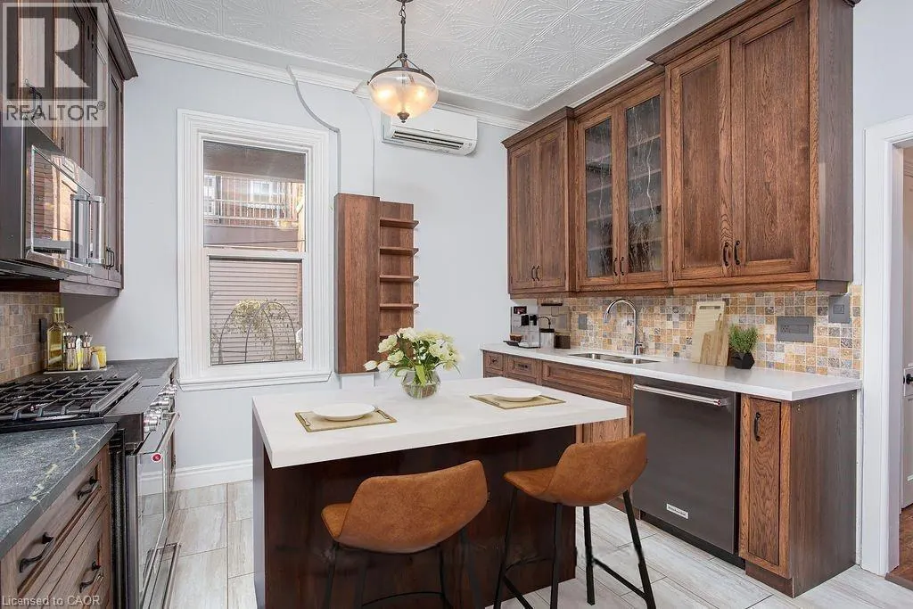 9 STANLEY Avenue Unit# B, #B