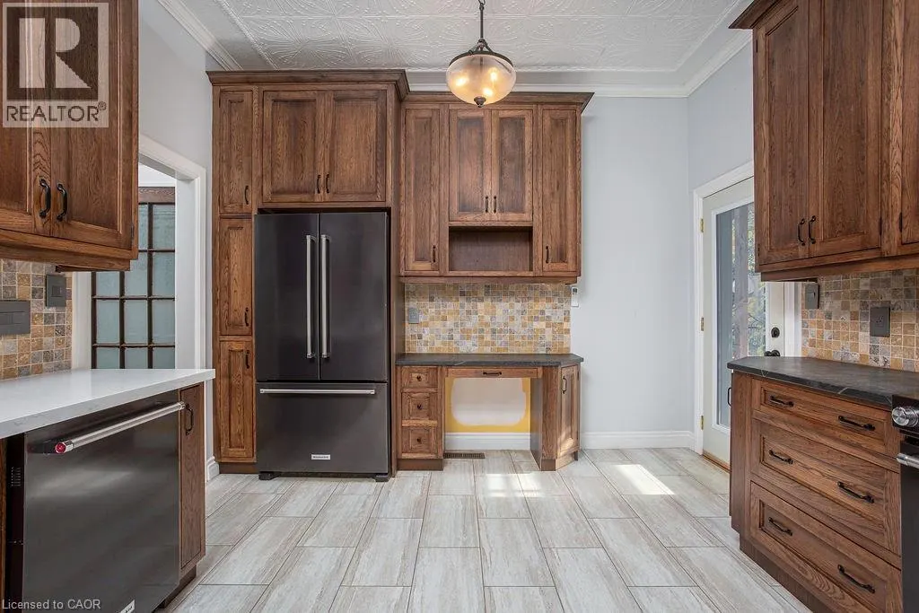9 STANLEY Avenue Unit# B, #B