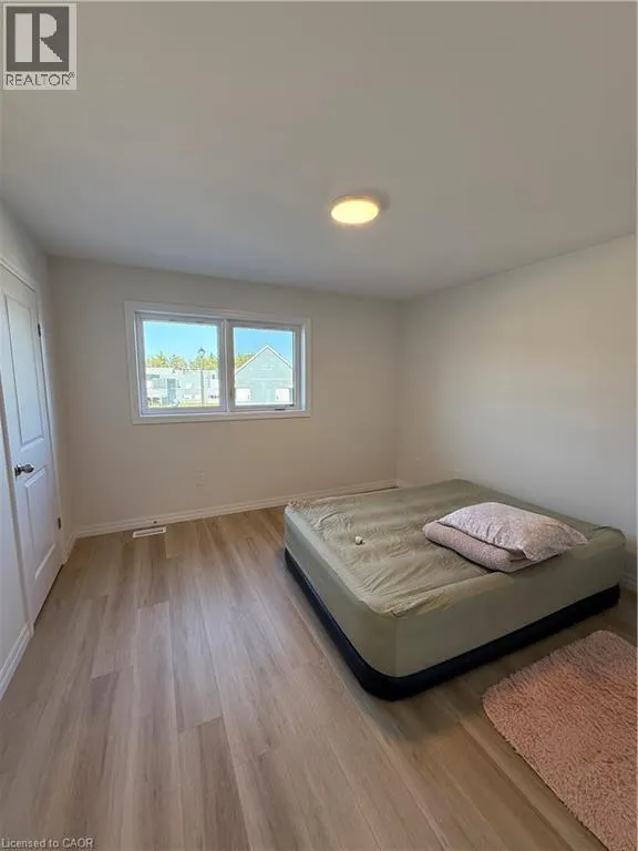 77 BARN OWL Way