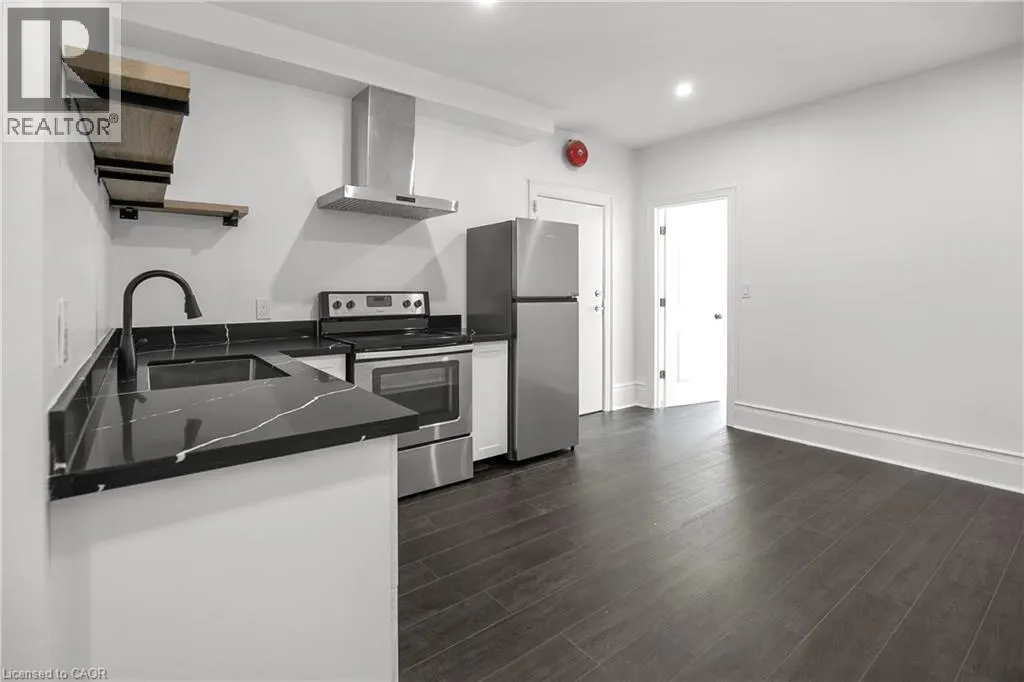 63 JOHN Street S Unit# 302, #302