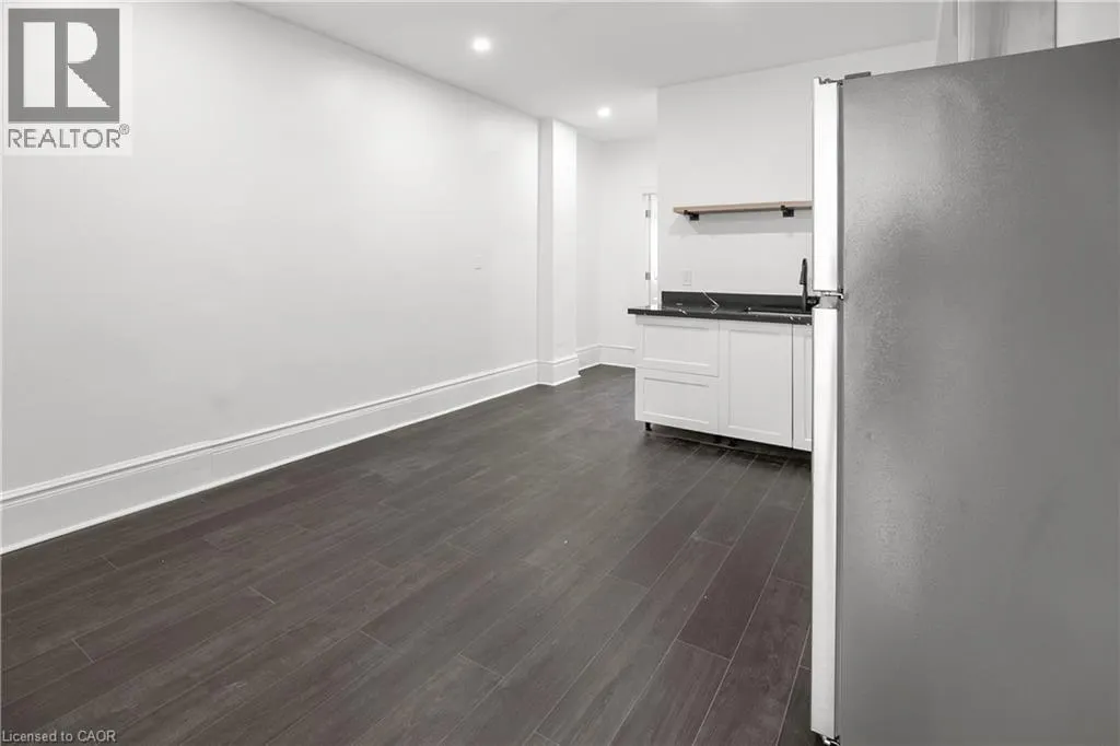 63 JOHN Street S Unit# 302, #302