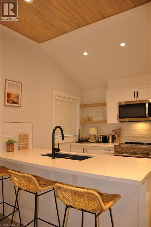 380 MELVIN Avenue Unit# 3, #3