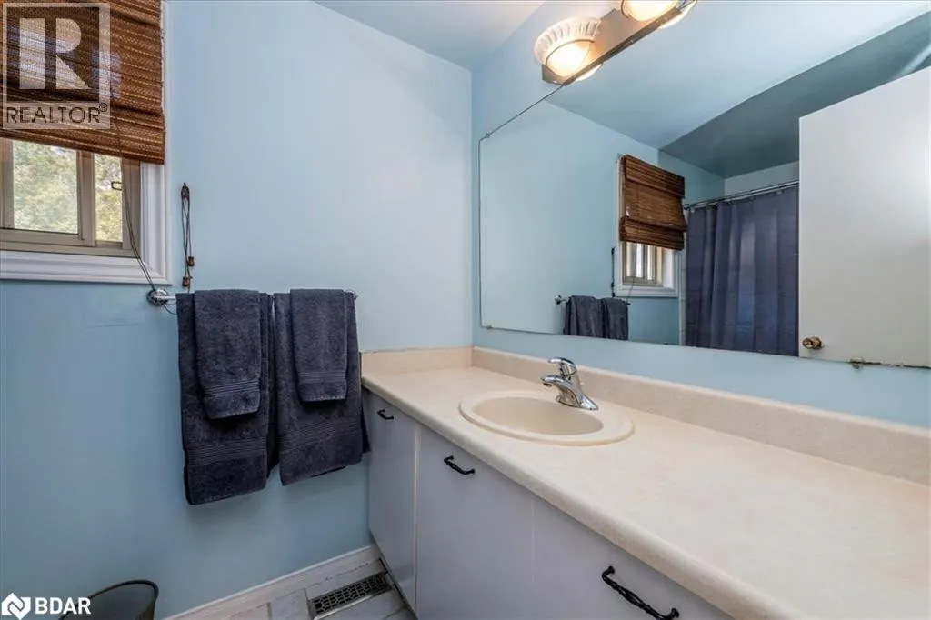15 SHADOWOOD Road Unit# 103, #103