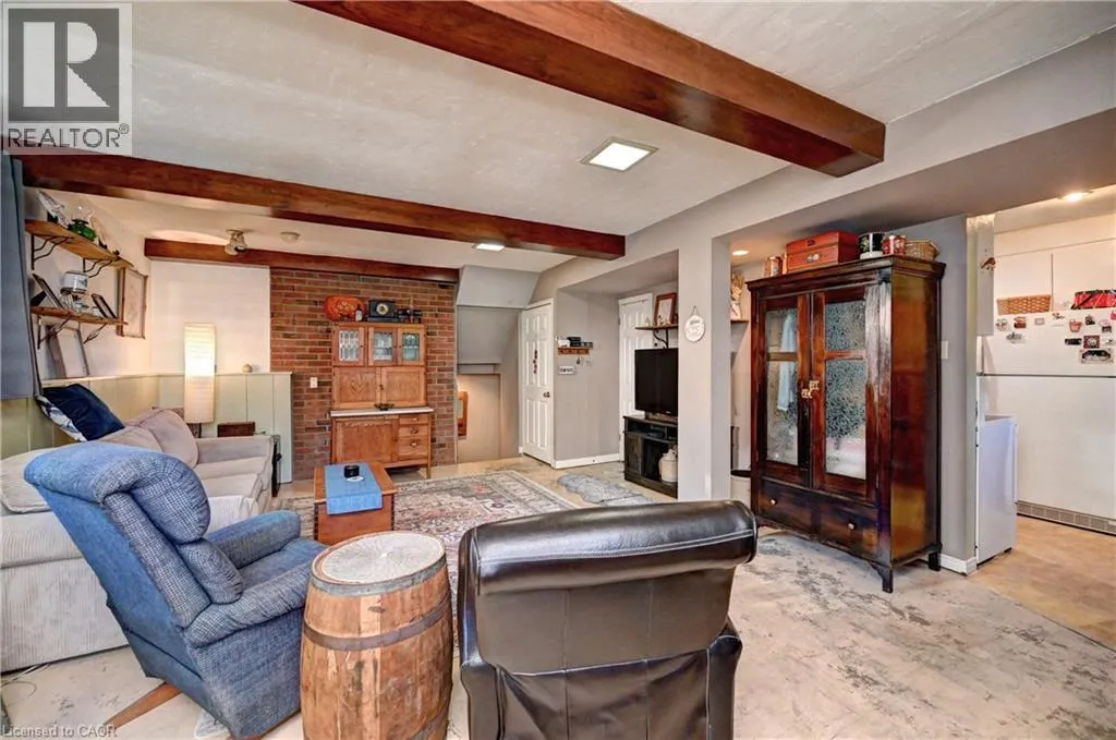 396 DUNVEGAN Drive