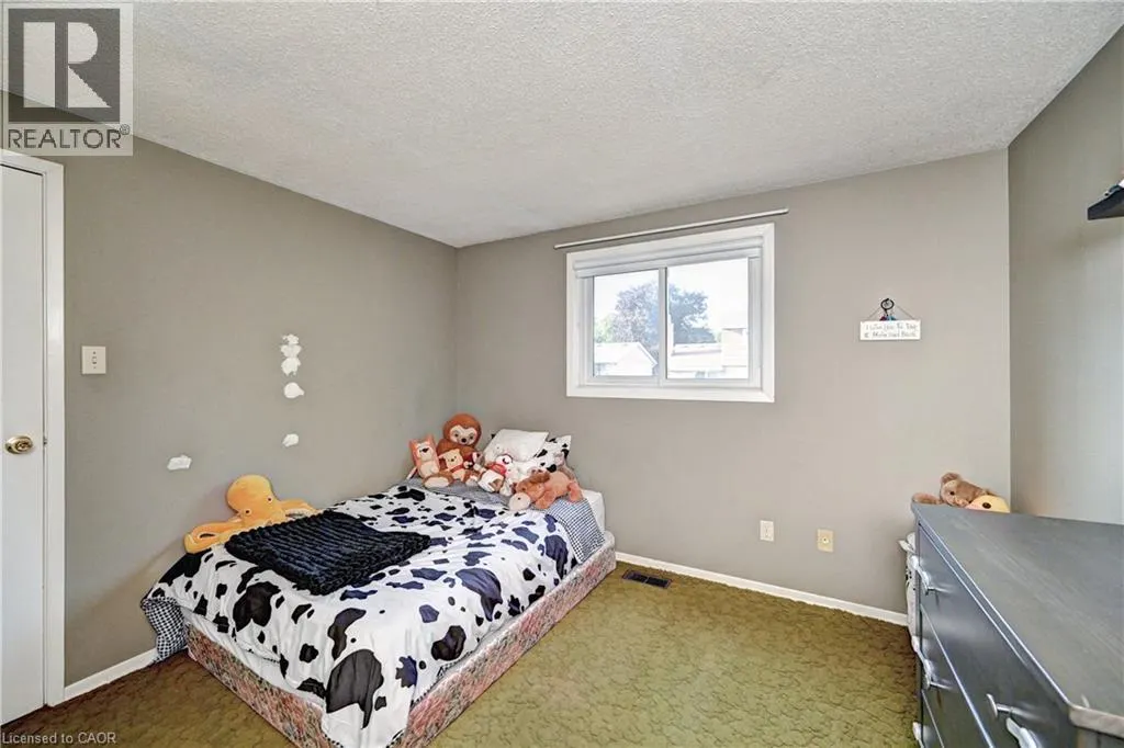 396 DUNVEGAN Drive