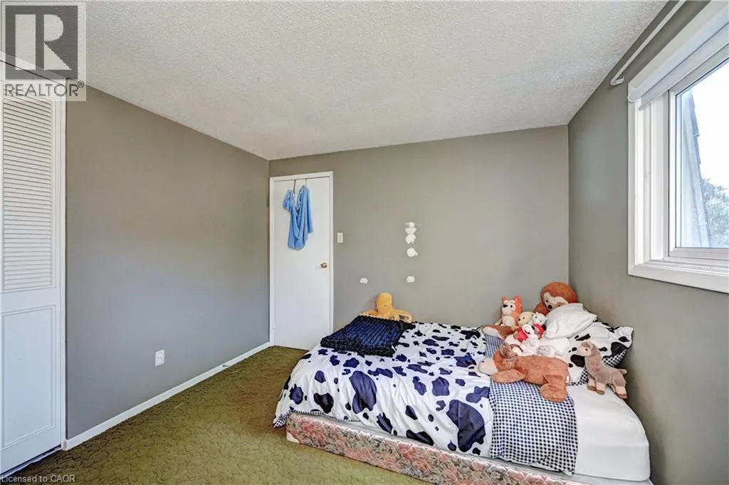 396 DUNVEGAN Drive