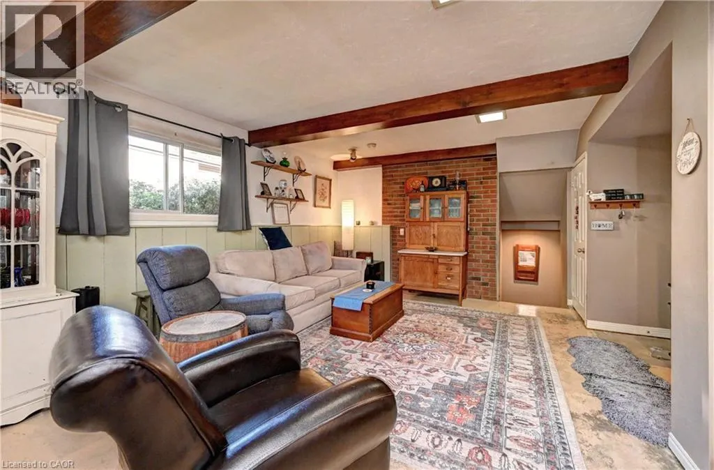 396 DUNVEGAN Drive