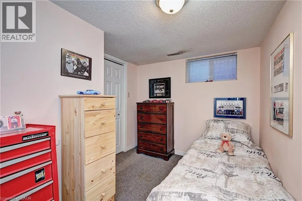 396 DUNVEGAN Drive
