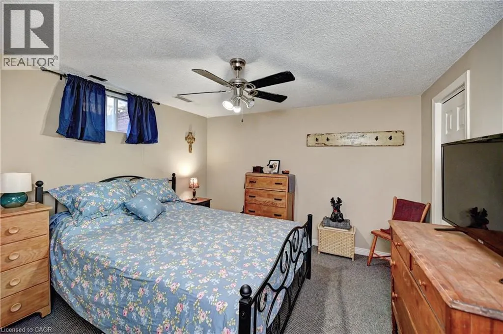 396 DUNVEGAN Drive