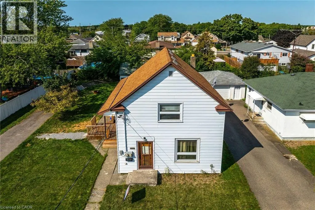 526 STEELE Street