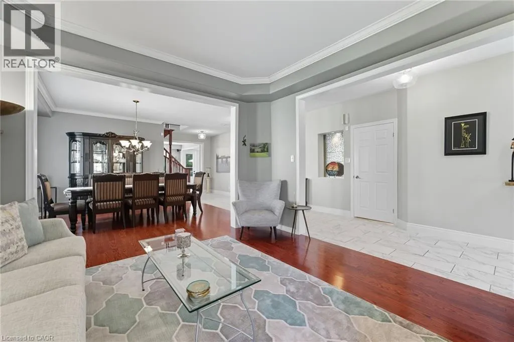 58 WINDING WOOD Crescent
