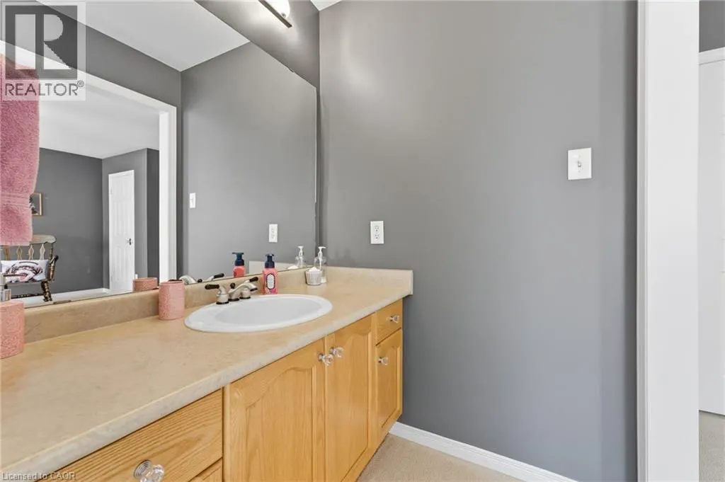 58 WINDING WOOD Crescent