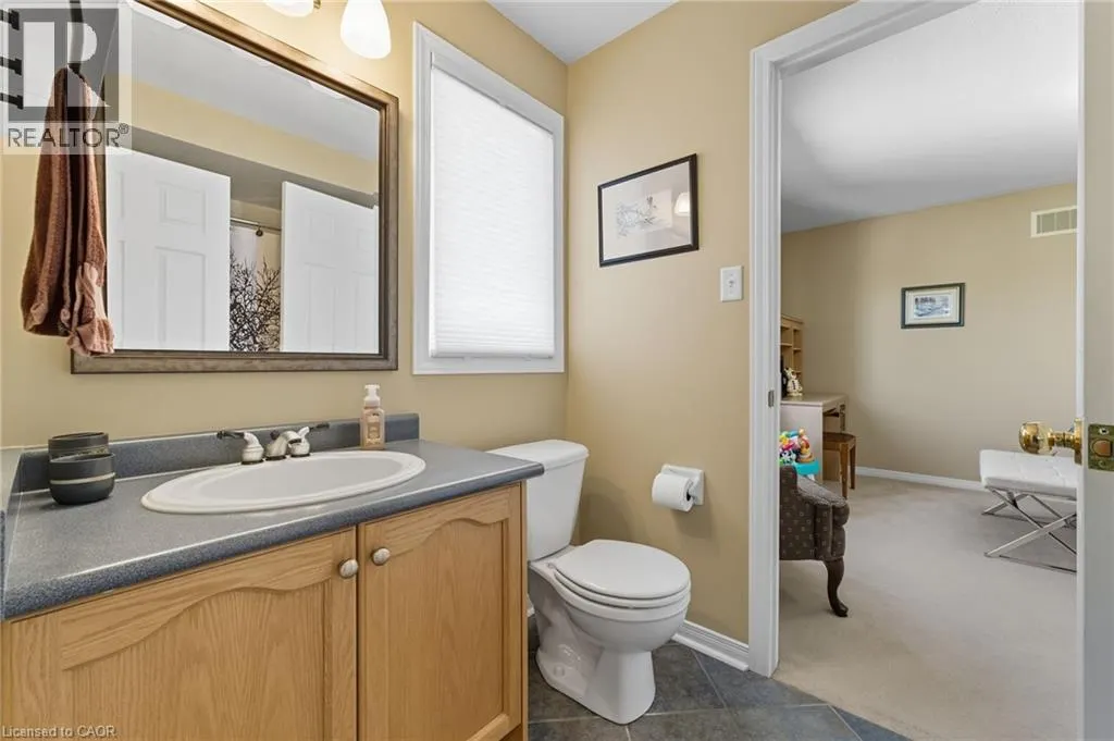 58 WINDING WOOD Crescent