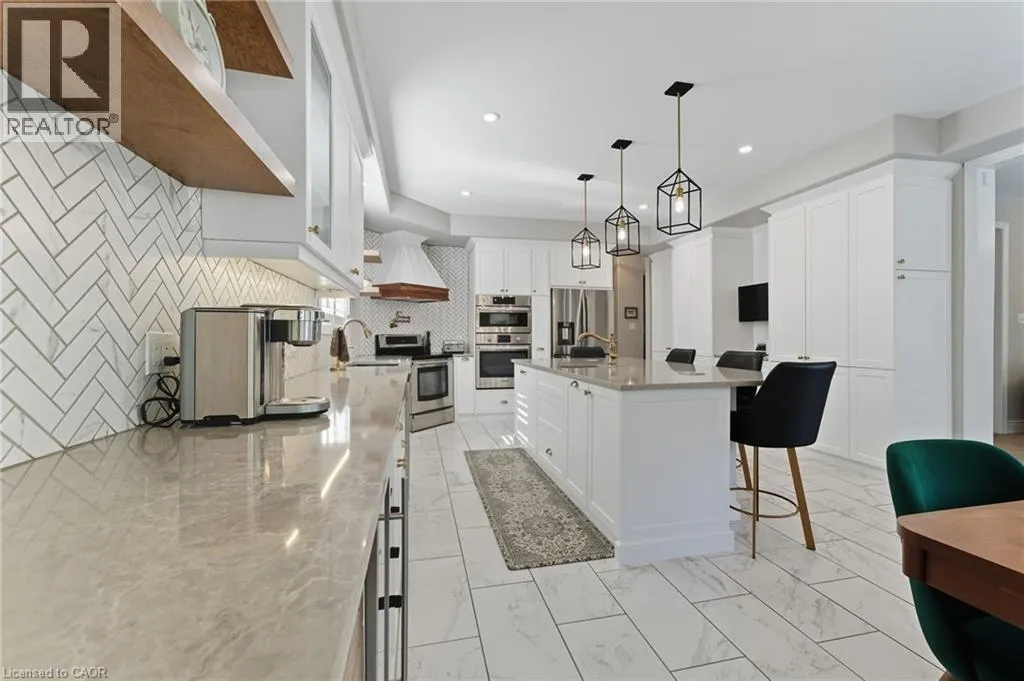 58 WINDING WOOD Crescent