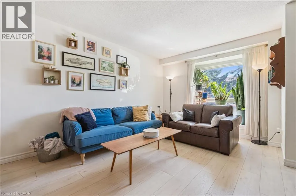 392 SPRINGBANK Avenue Unit# 6, #6