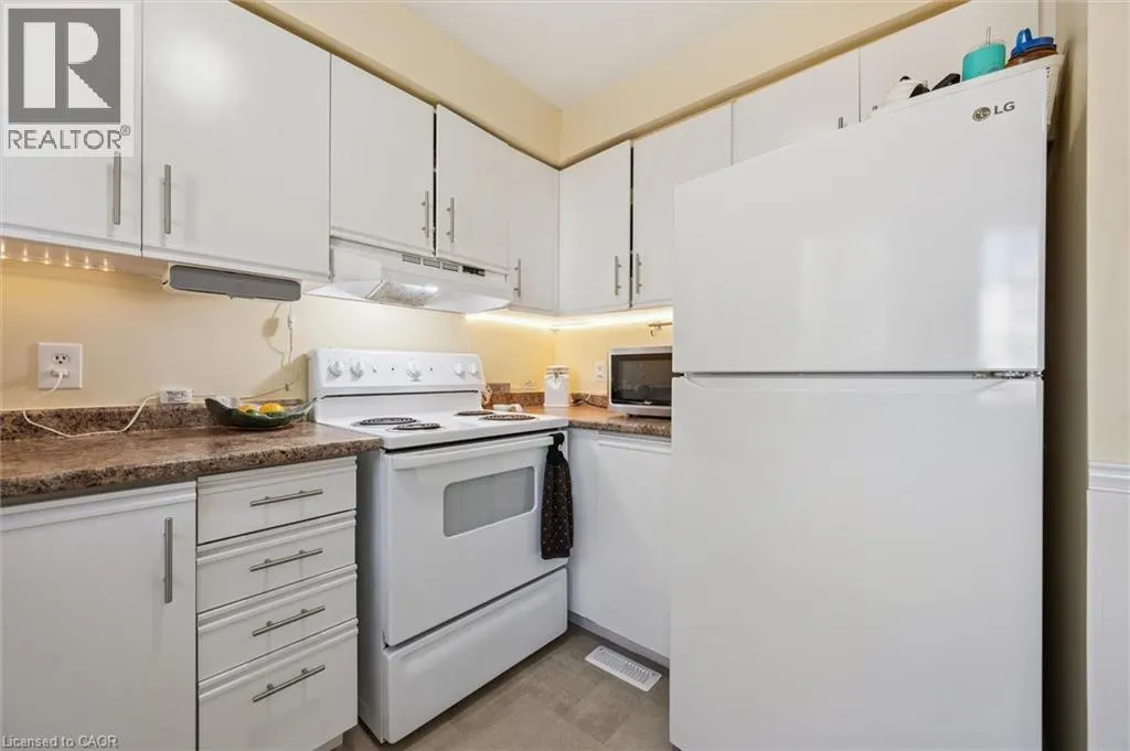 392 SPRINGBANK Avenue Unit# 6, #6