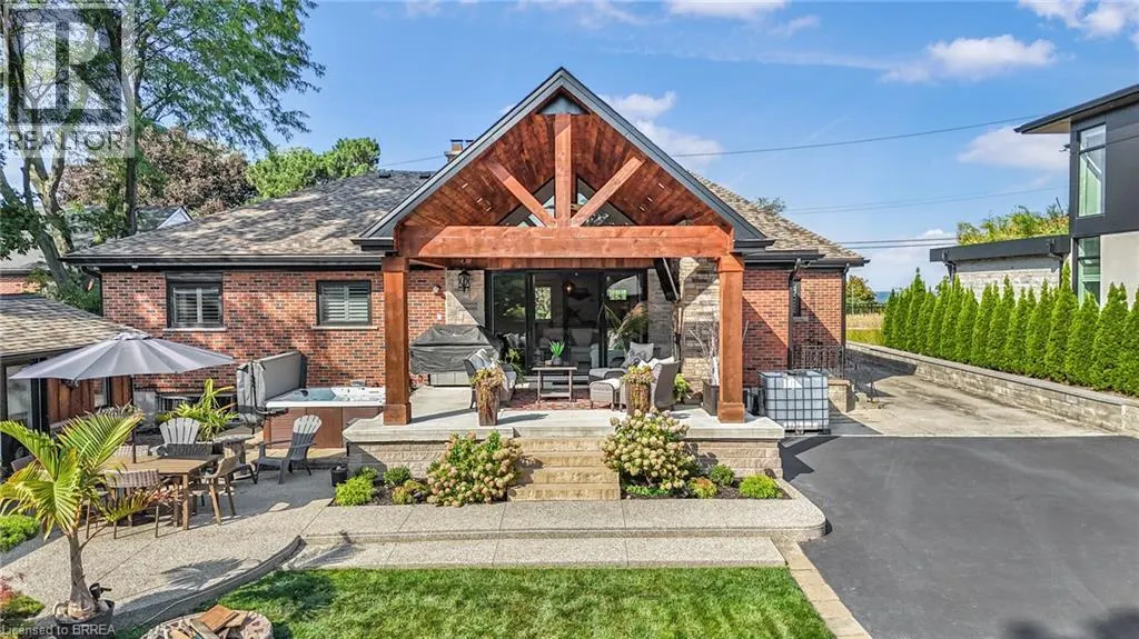 60 MOUNTAIN BROW Boulevard