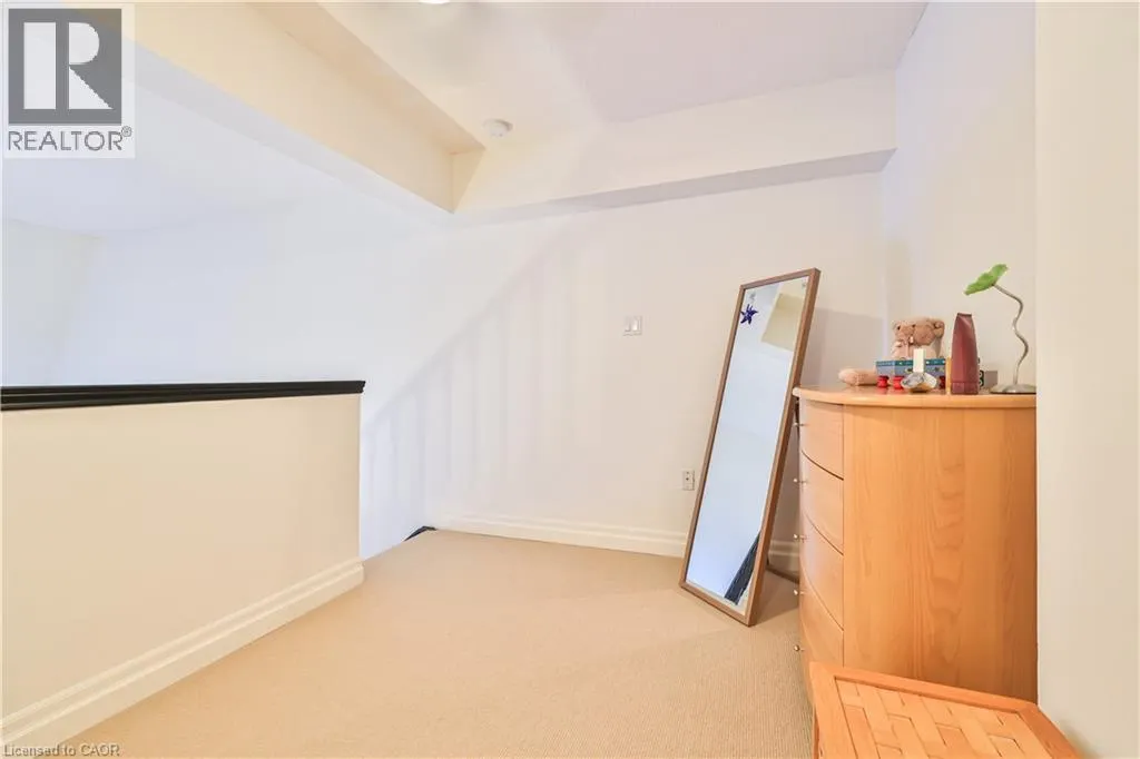 185 ROBINSON Street Unit# 404, #404
