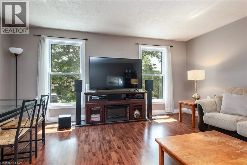 173 SILVER ASPEN Crescent