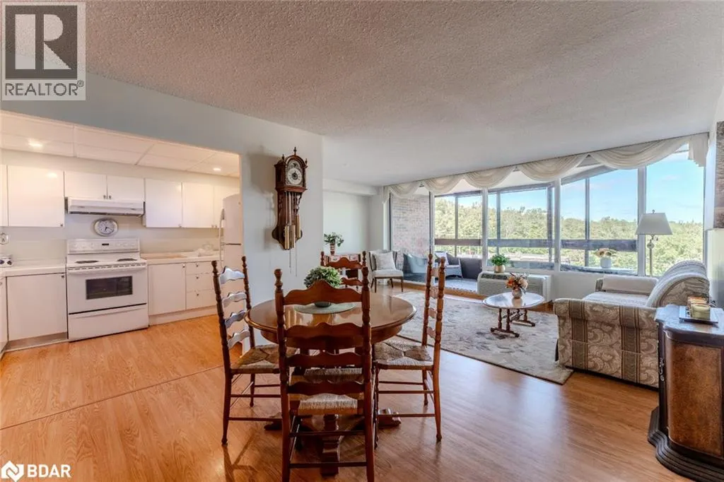 181 COLLIER Street Unit# 803, #803