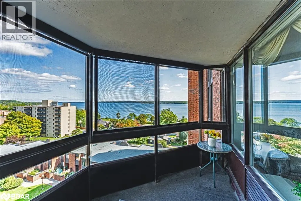 181 COLLIER Street Unit# 803, #803