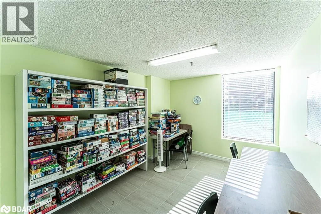 181 COLLIER Street Unit# 803, #803