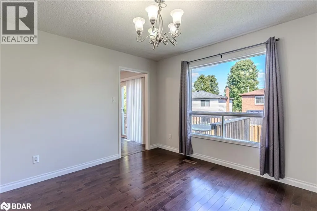 16 AUTUMN Lane Unit# Upper, #Upper