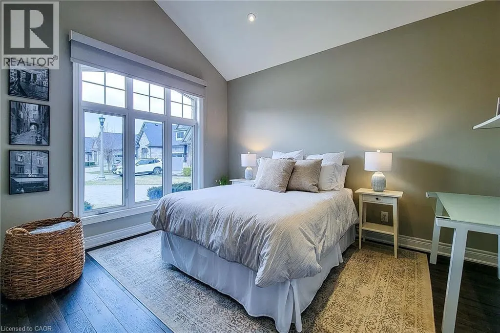 32 RIDGEVIEW Crescent Unit# 14, #14