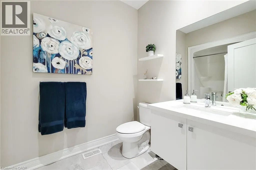 32 RIDGEVIEW Crescent Unit# 14, #14