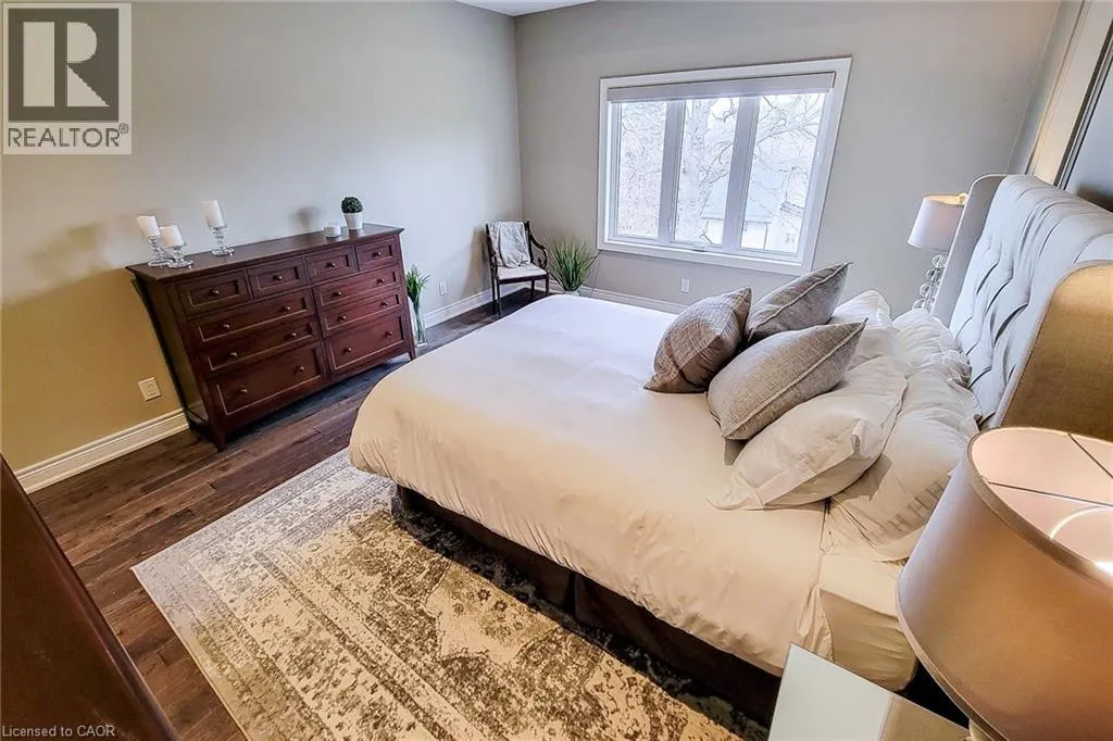 32 RIDGEVIEW Crescent Unit# 14, #14
