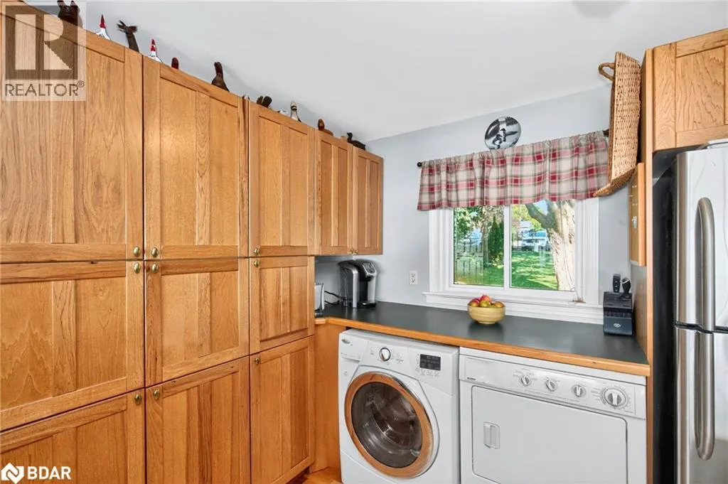 115 LAKESHORE Road W