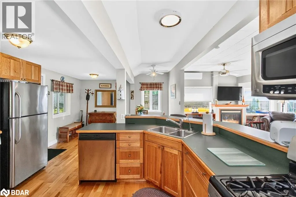 115 LAKESHORE Road W