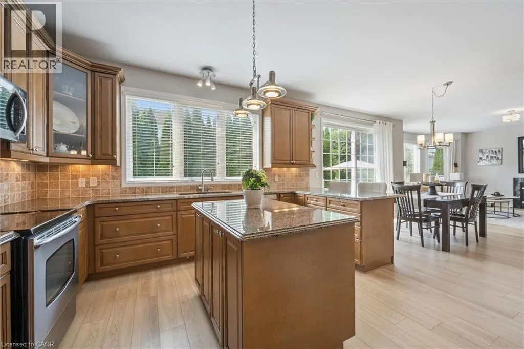 79 ZIEMAN Crescent