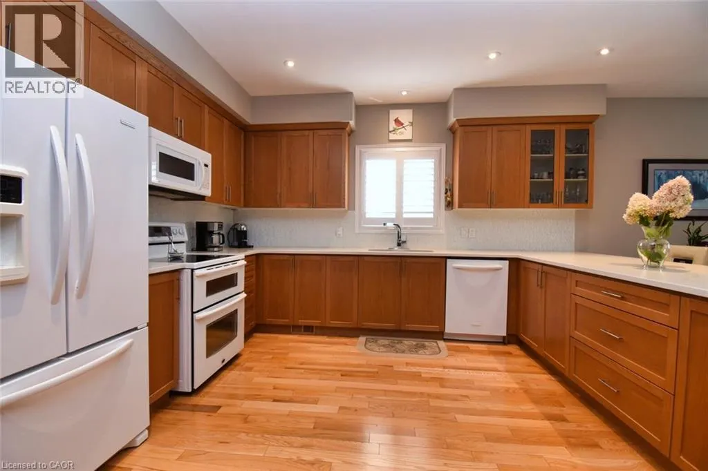 288 MAIN Street E Unit# 4, #4