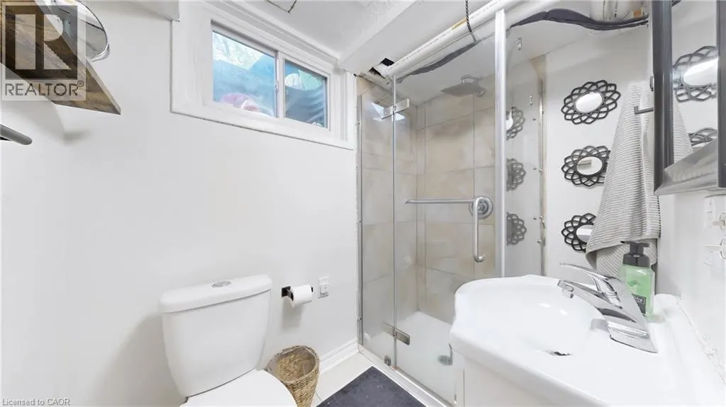 52 ADELAIDE Street Unit# 32, #32