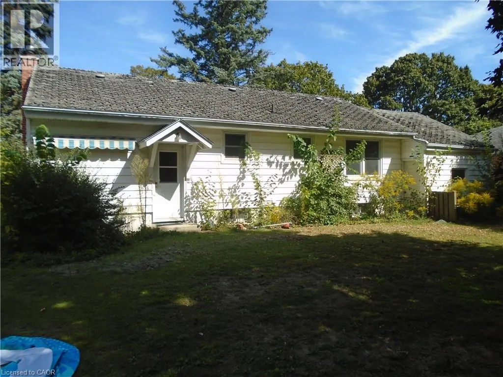 30 SIMCOE Boulevard