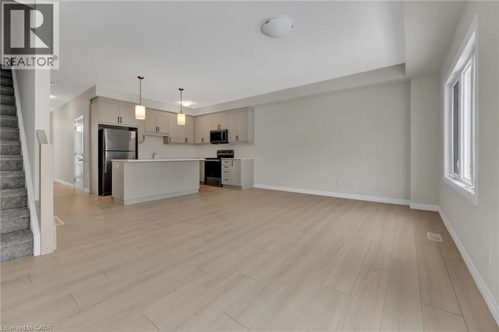 16 SANDSTONE Street