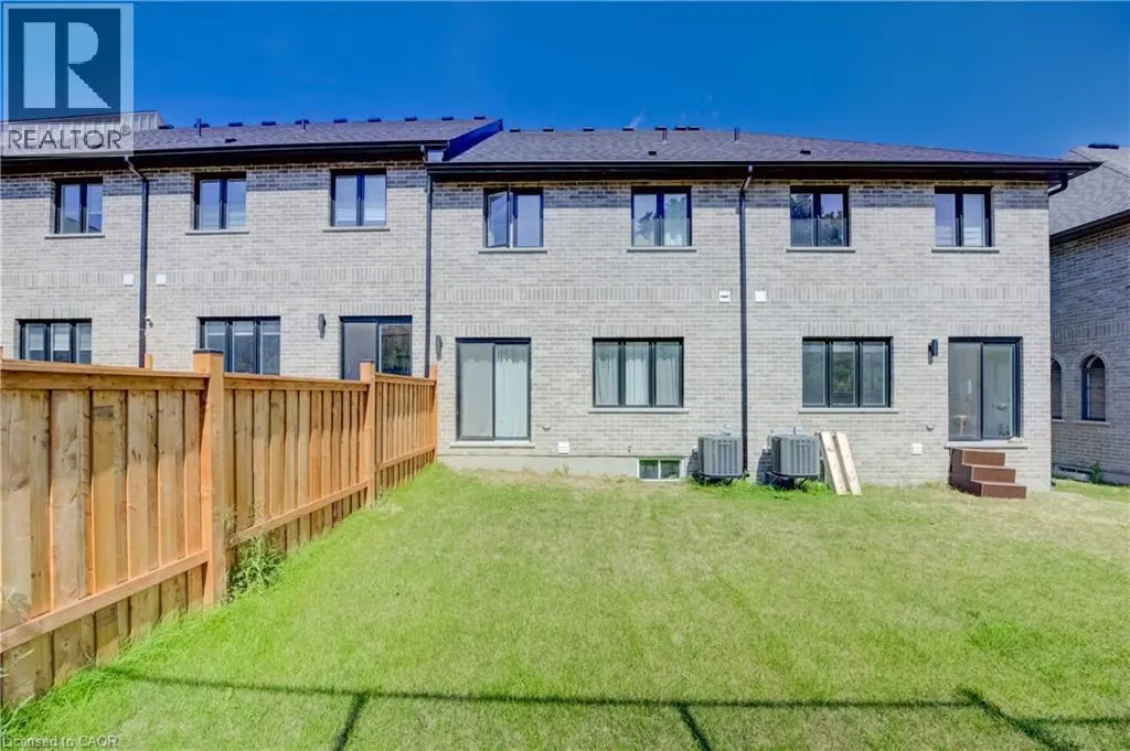 16 SANDSTONE Street
