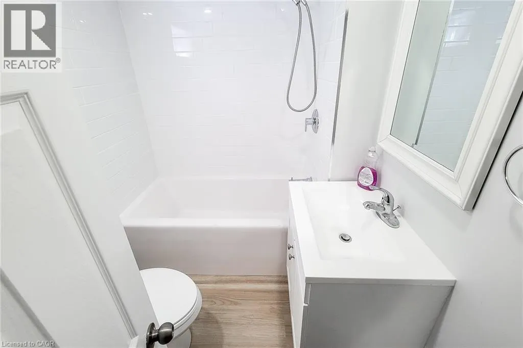 642 UPPER SHERMAN Avenue Unit# lower, #lower