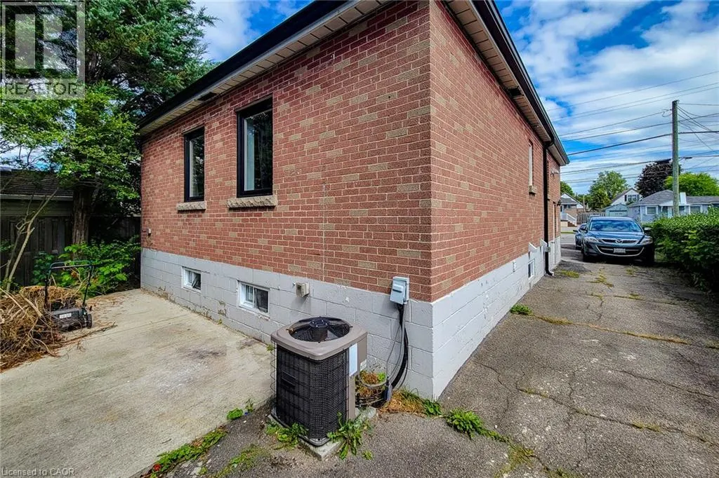 642 UPPER SHERMAN Avenue Unit# lower, #lower