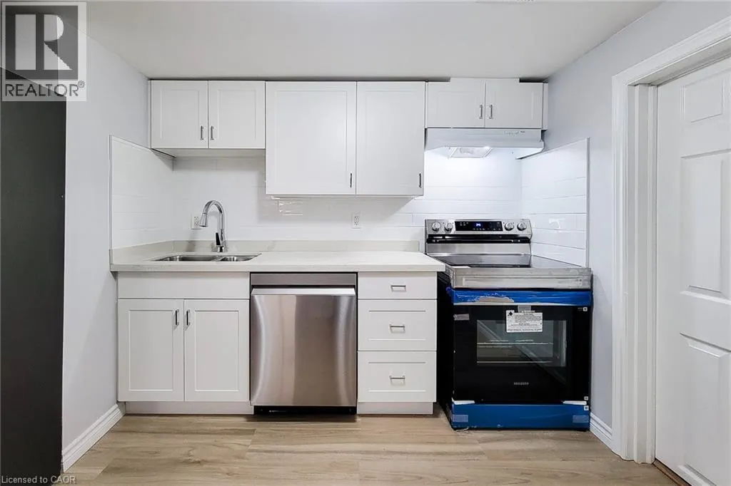 642 UPPER SHERMAN Avenue Unit# lower, #lower
