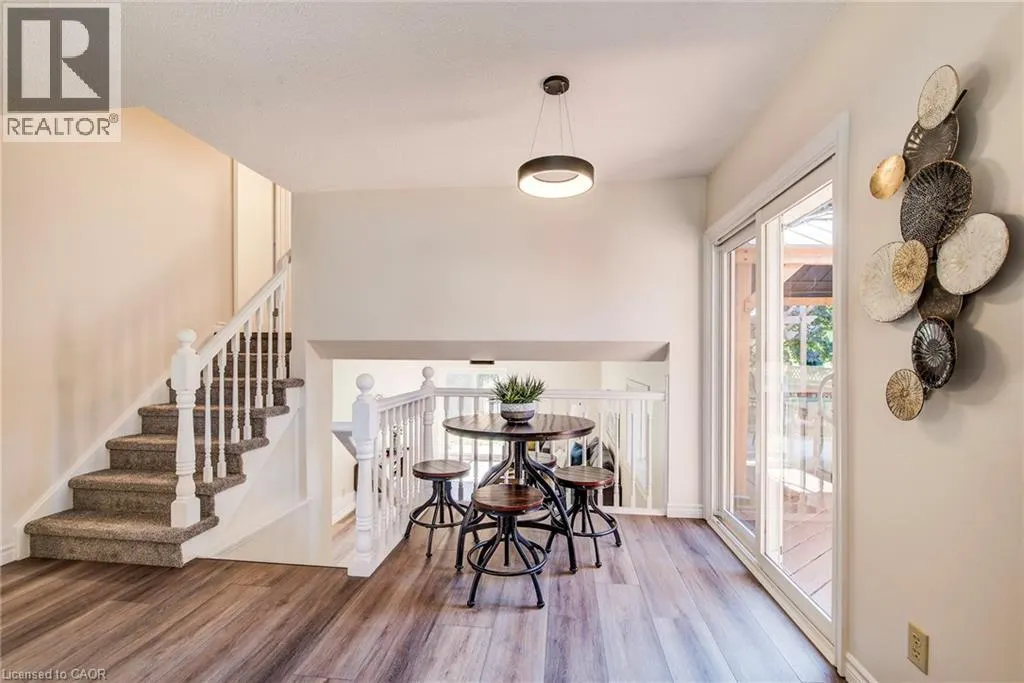 463 THORNDALE Drive